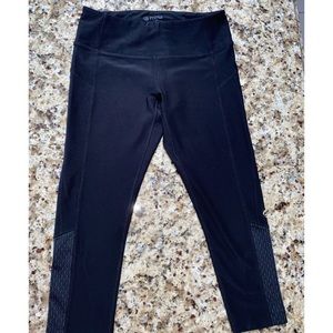 MPG Crop Leggings